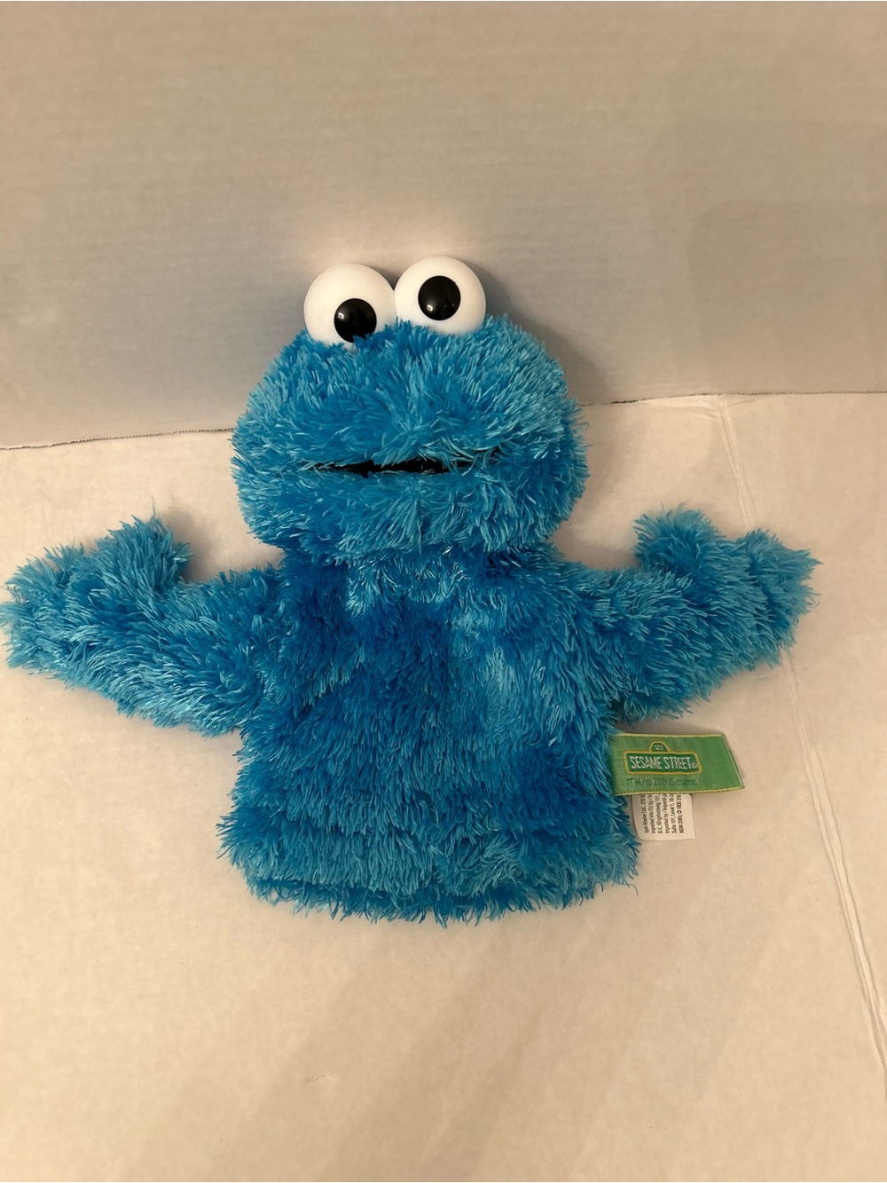 Sesame Street Cookie Monster Bright Blue Plush Hand Puppet